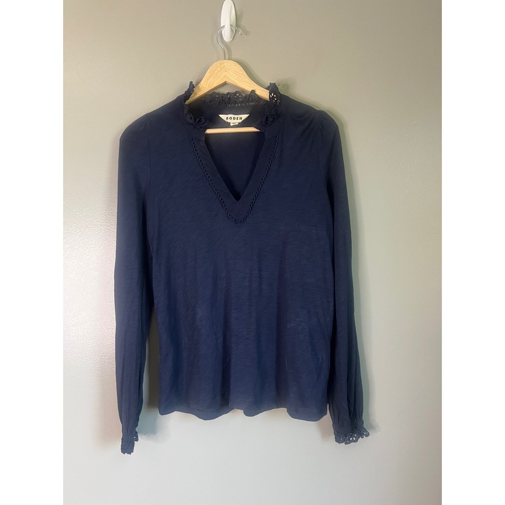 Boden Blue Aria Broderie Notch Neck Blouse Size 4 preppy casual basic classic